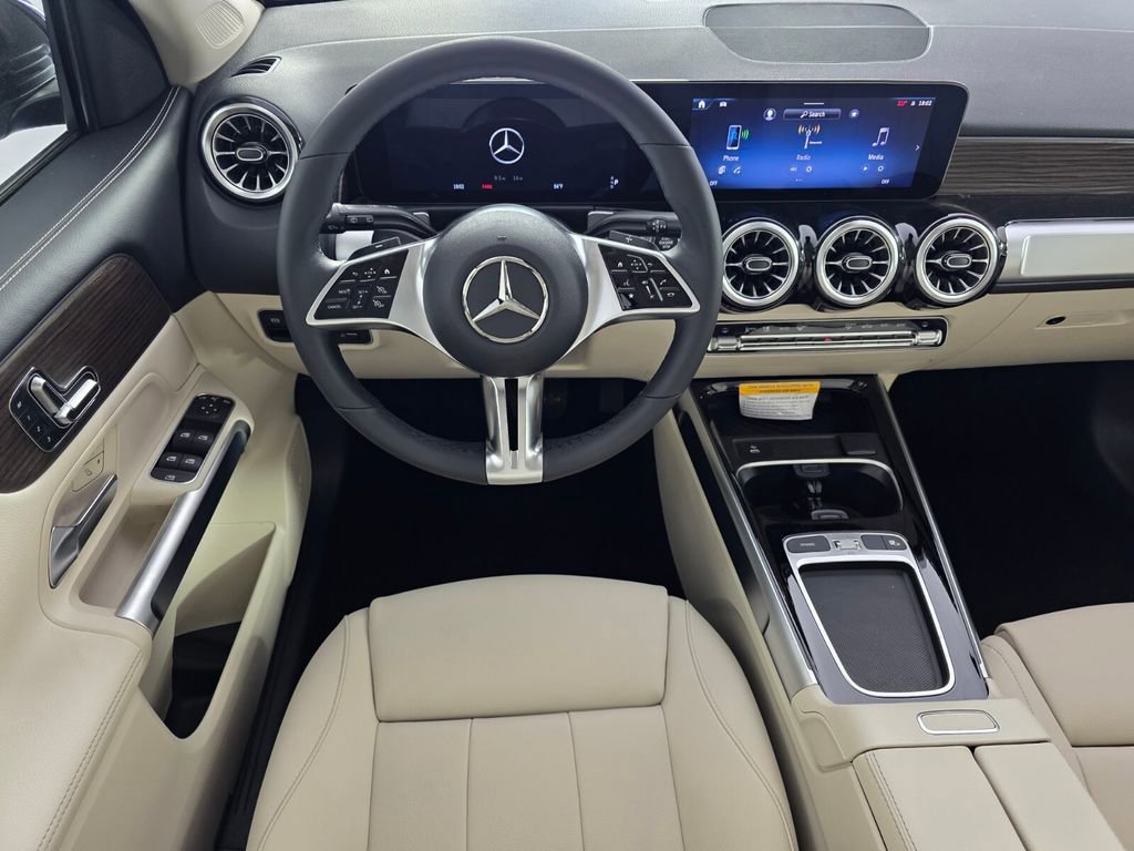New 2026 Mercedes-Benz GLB 250 image 10