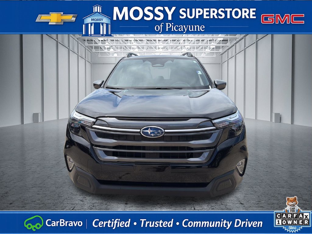 Used 2025 Subaru Forester Premium AWD/4WD image 11