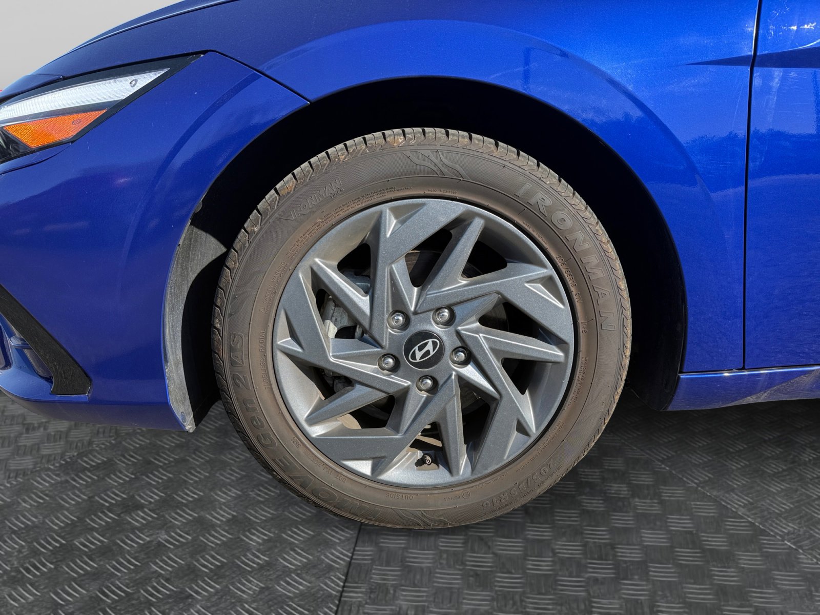Used 2024 Hyundai Elantra SEL FWD image 14