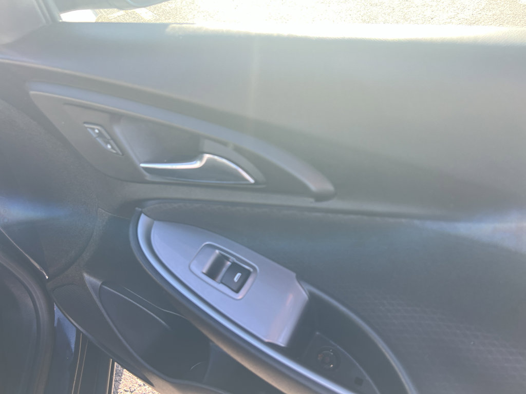 Used 2023 Chevrolet Malibu LT image 22