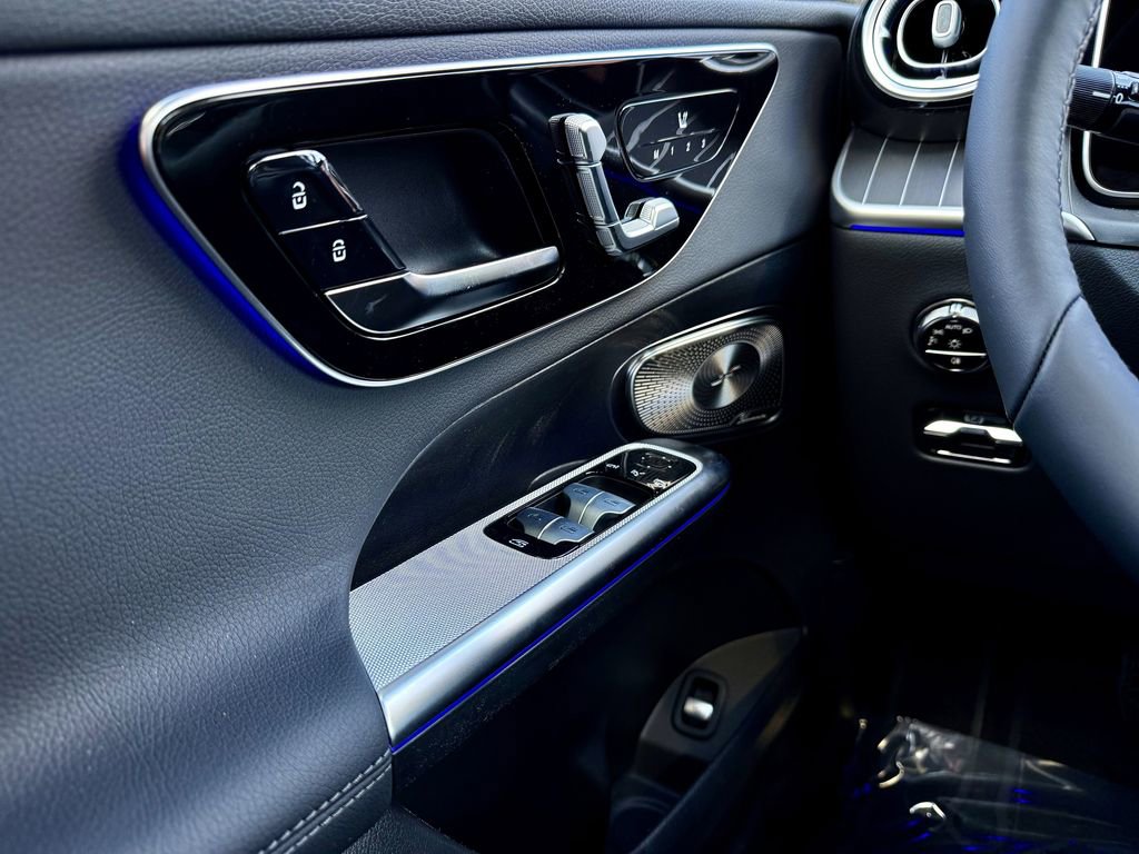 New 2026 Mercedes-Benz GLC 300 4MATIC image 17