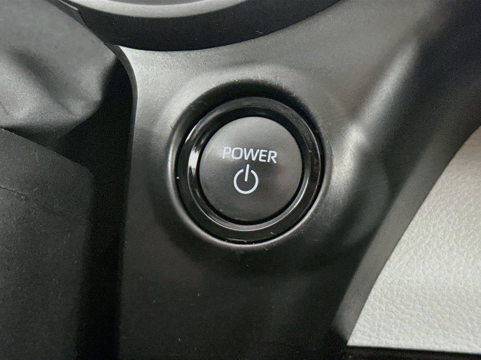 Certified 2025 Toyota Sienna XLE FWD image 22