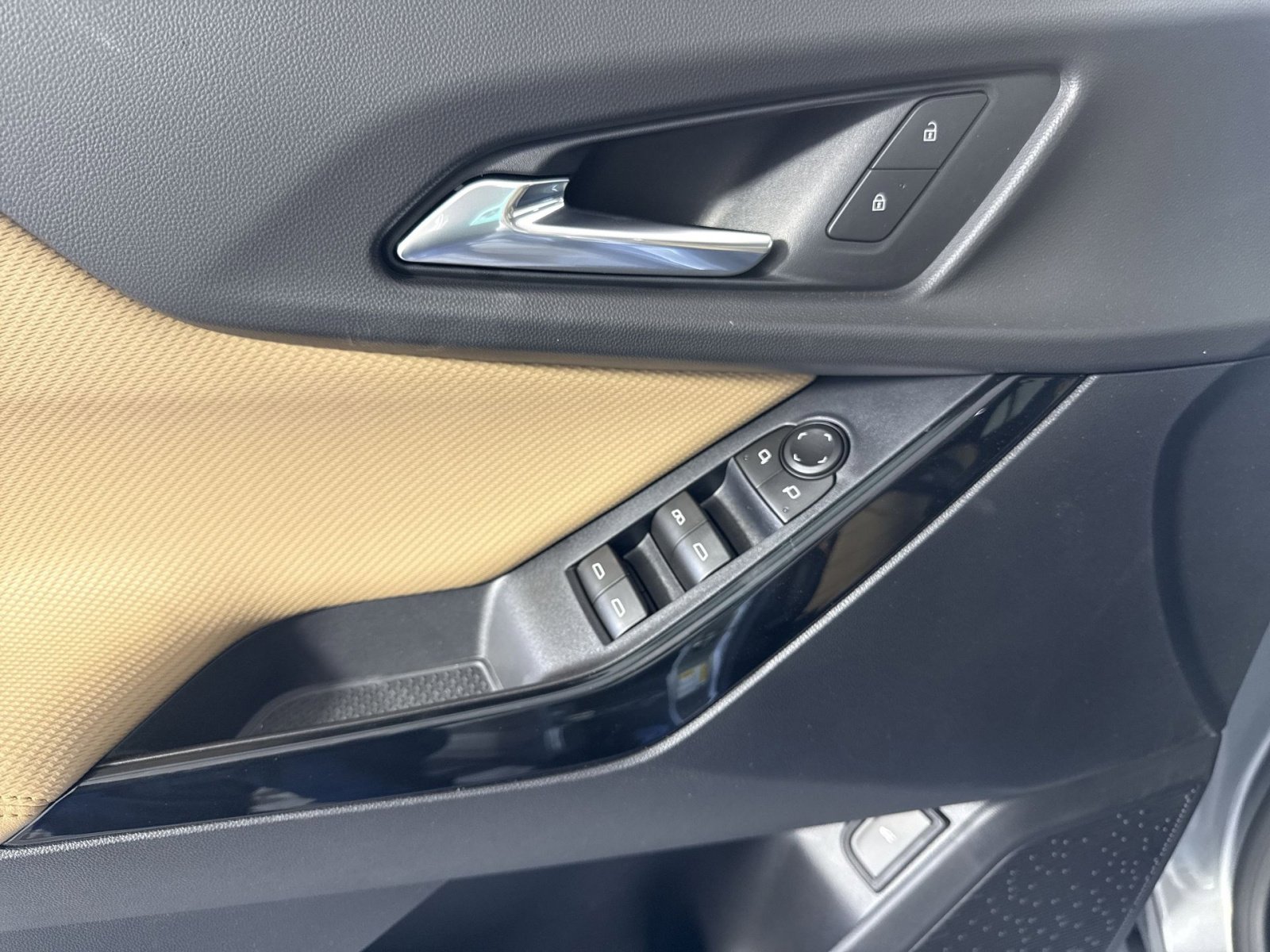 New 2026 Chevrolet Equinox ACTIV FWD image 15
