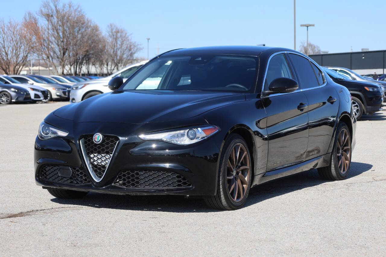 Used 2020 Alfa Romeo Giulia Sprint w/ Cold Weather Package image 6