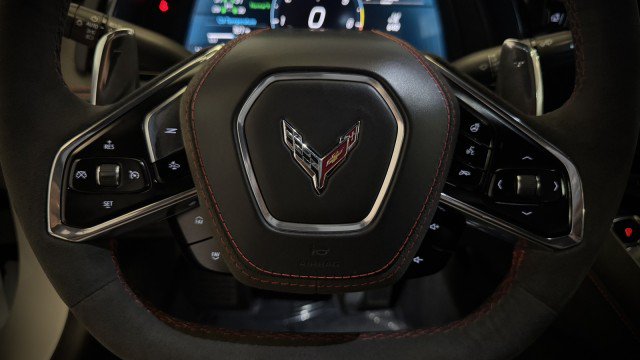 Used 2024 Chevrolet Corvette Stingray Premium Cpe w/ Z51 Performance Package RWD image 10