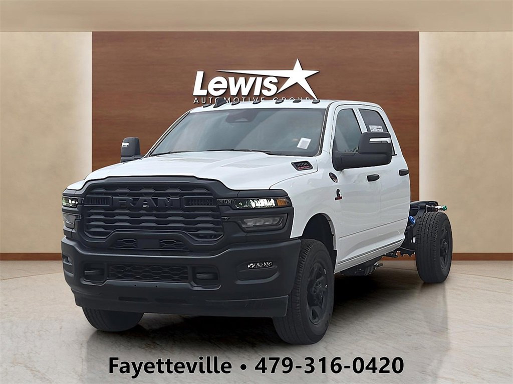 New 2025 RAM 3500 Tradesman w/ Safety Group