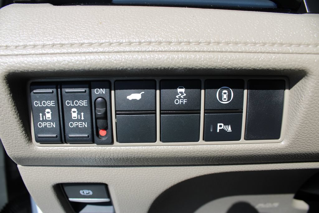 Used 2023 Honda Odyssey Elite image 25