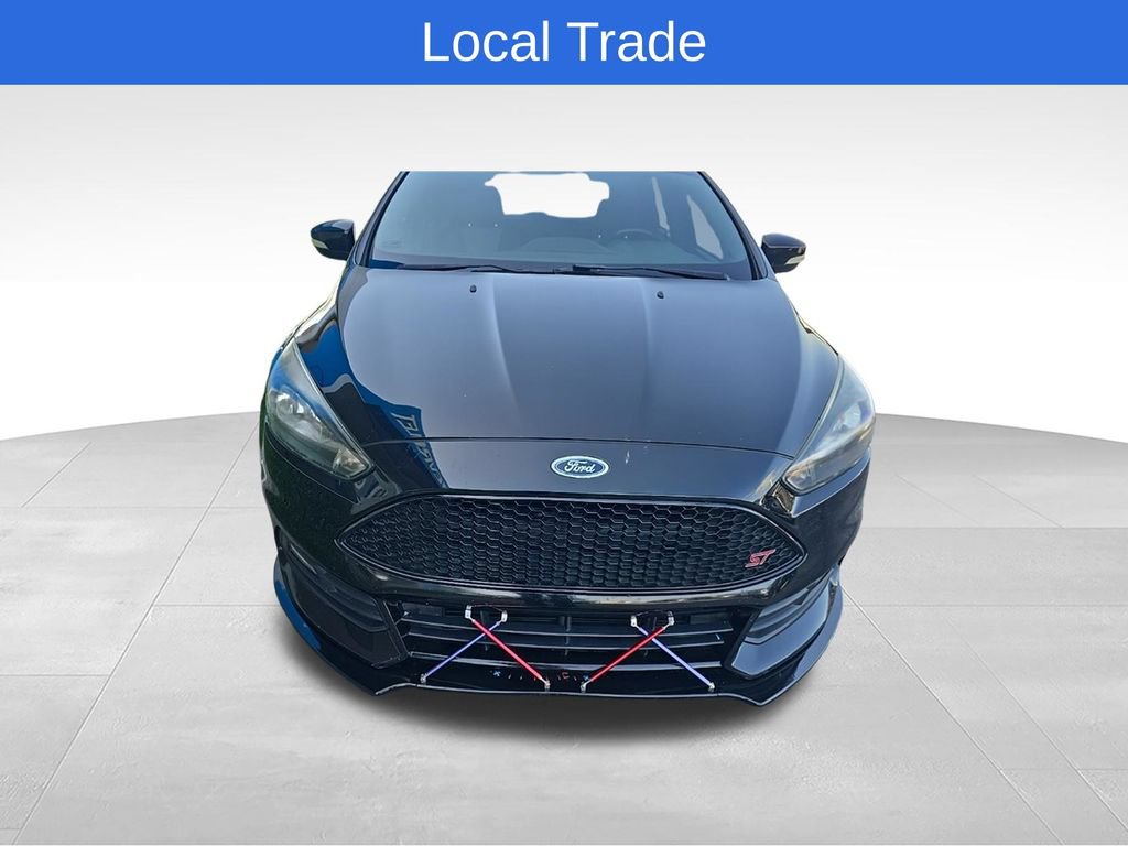 Used 2017 Ford Focus ST FWD image 6