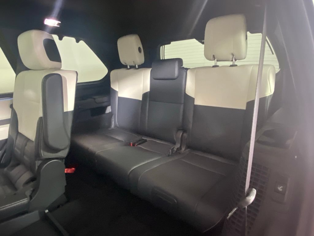 Used 2024 Toyota Sequoia Capstone AWD/4WD image 15