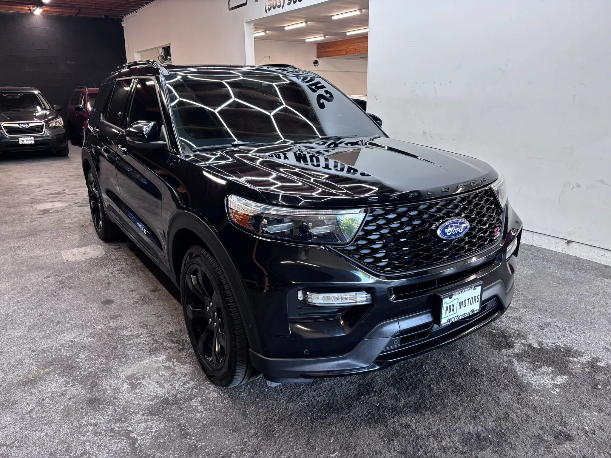 Used 2020 Ford Explorer ST w/ ST Street Pack AWD/4WD image 2