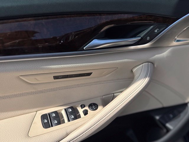 Used 2019 BMW 530i xDrive AWD/4WD image 14