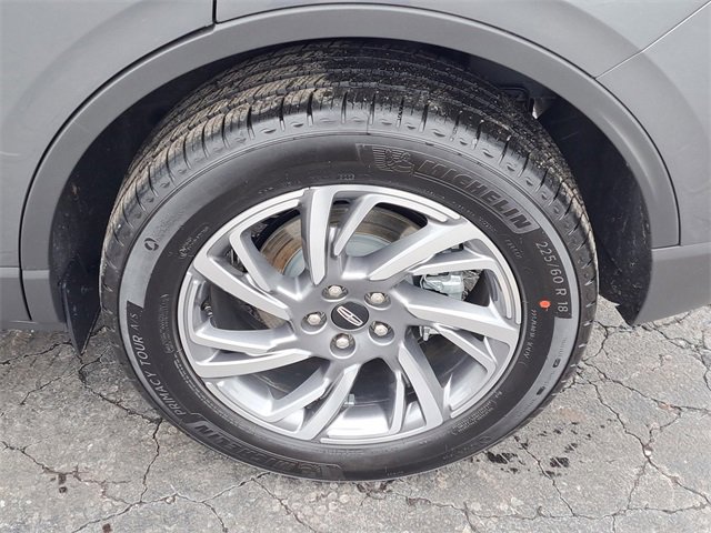 Used 2026 Lincoln Corsair Premiere w/ Towing Package image 5