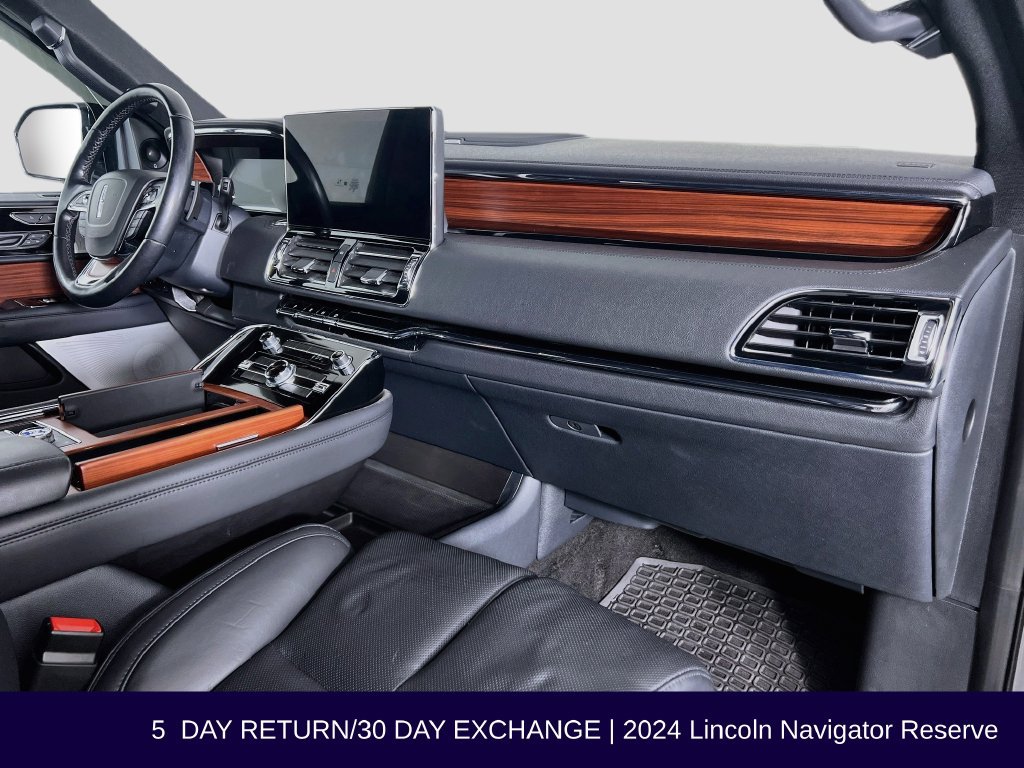 Used 2024 Lincoln Navigator Reserve AWD/4WD image 36
