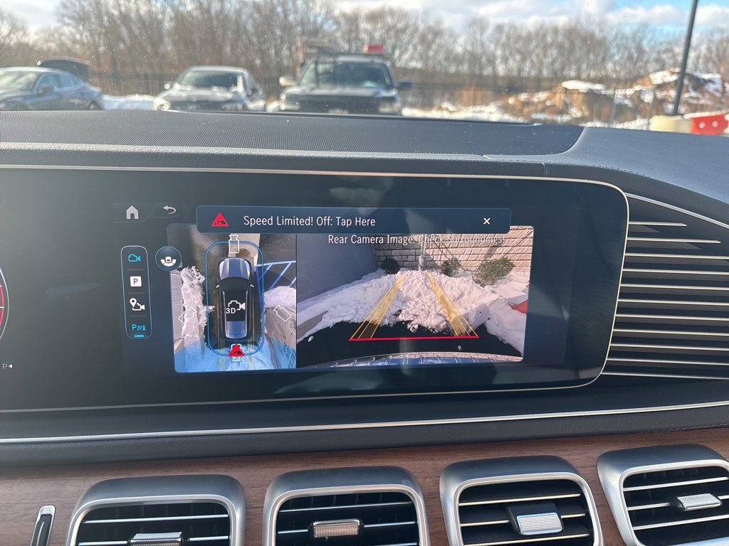 Used 2025 Mercedes-Benz GLS 450 4MATIC image 28