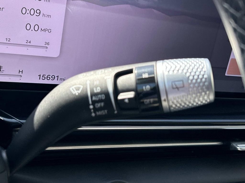 Used 2025 Genesis GV80 2.5T Standard image 35