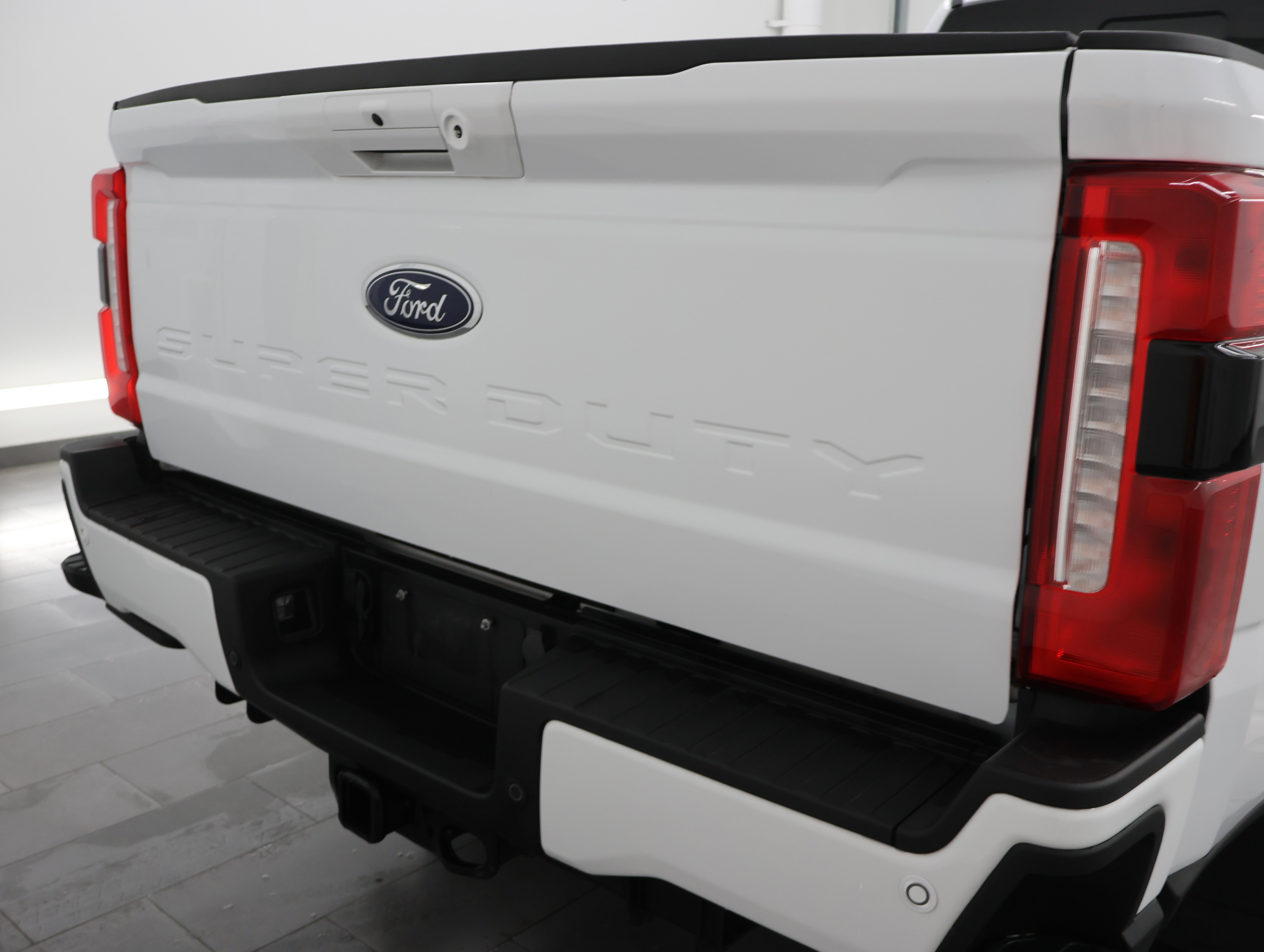 Used 2024 Ford F350 Lariat w/ Sport Appearance Package AWD/4WD image 30