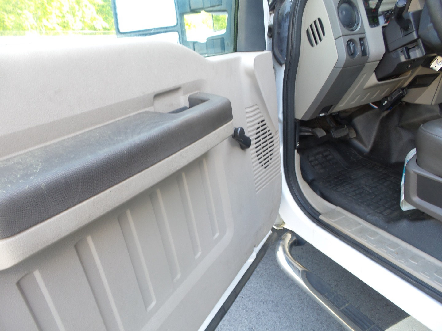 Used 2010 Ford F250 XL RWD image 95