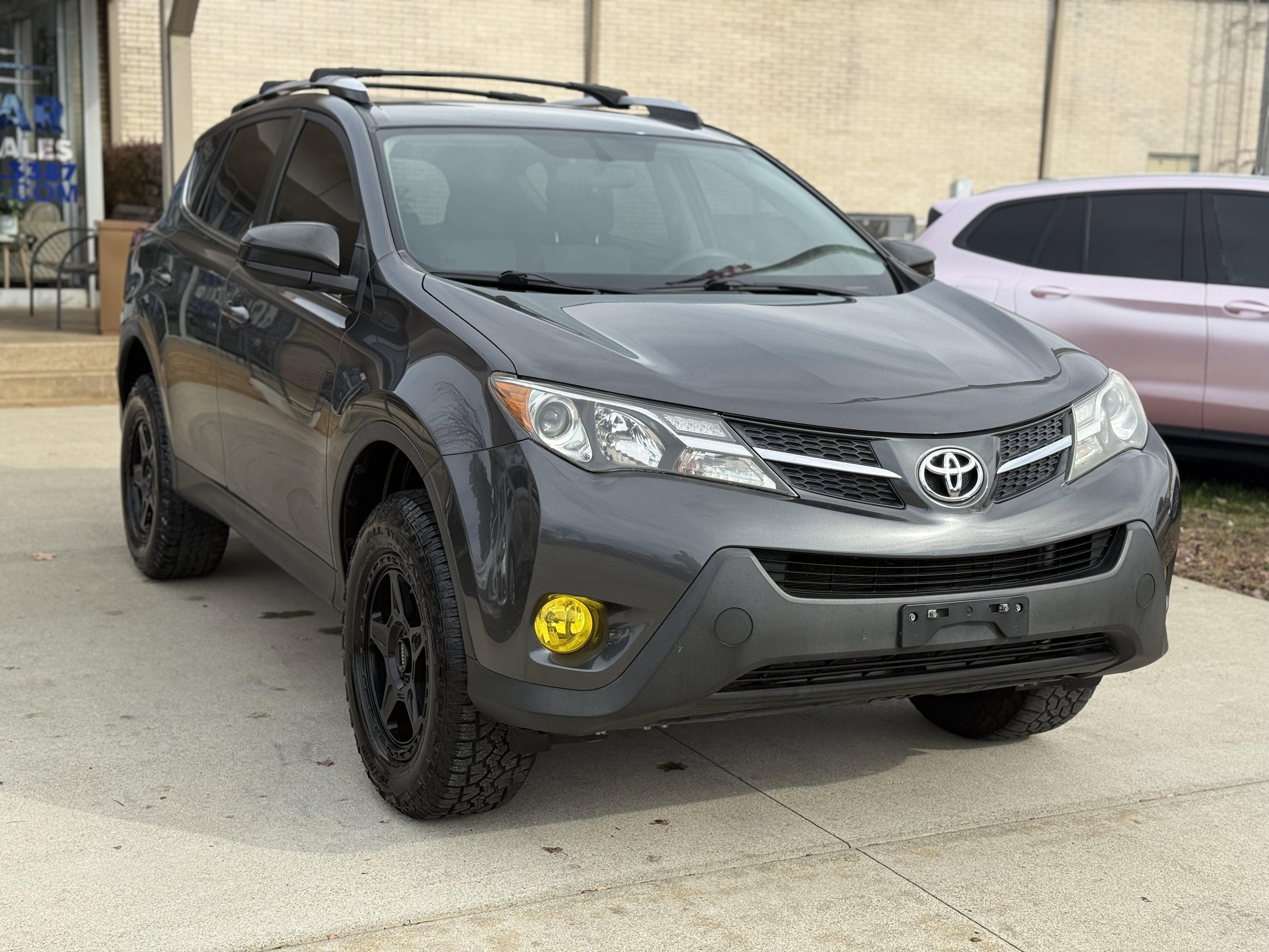 Used 2015 Toyota RAV4 LE image 3