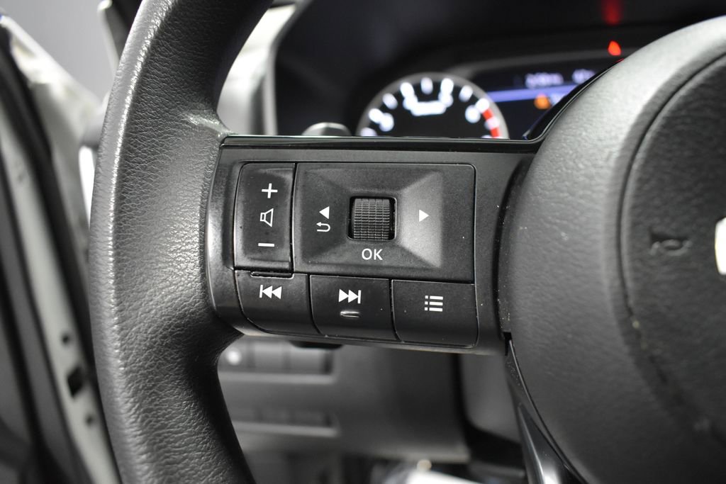 Used 2021 Nissan Rogue SV image 26