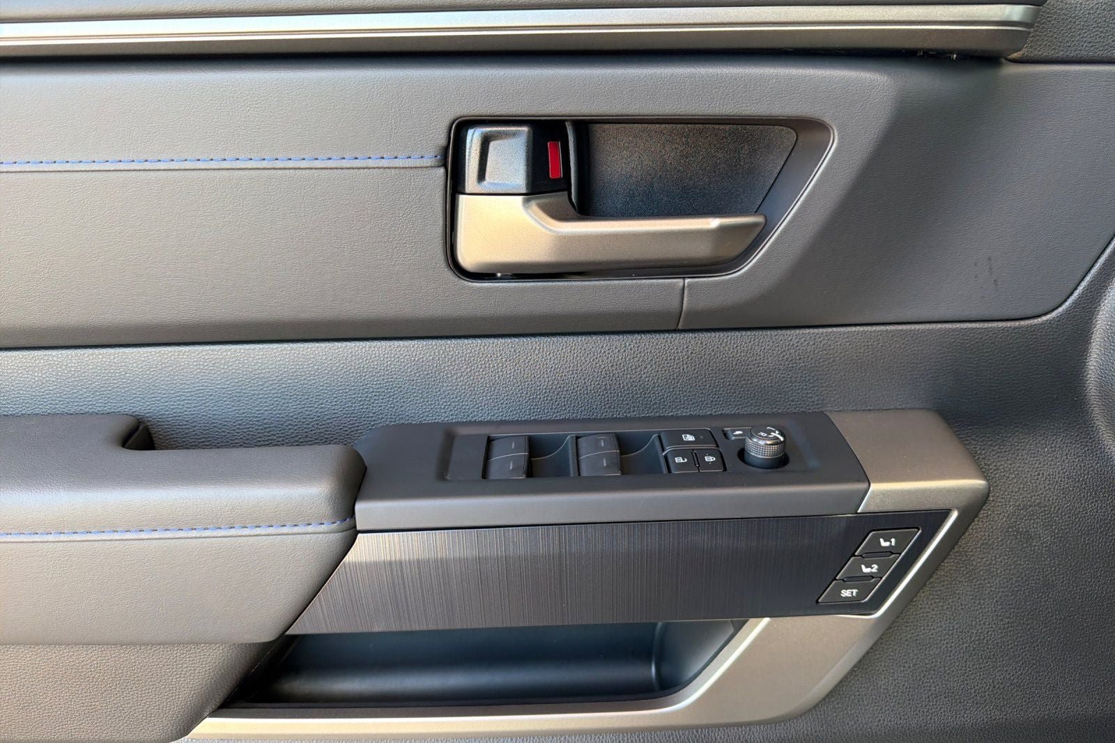 New 2026 Toyota Tundra Platinum AWD/4WD image 12