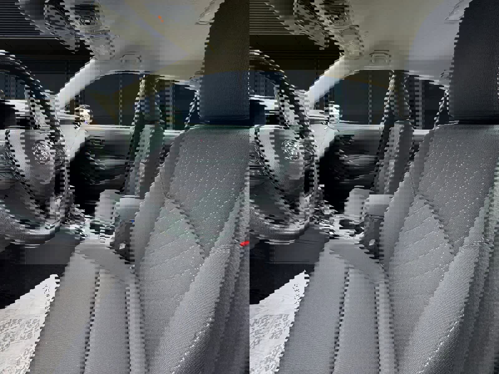 Used 2025 Toyota Corolla LE image 2