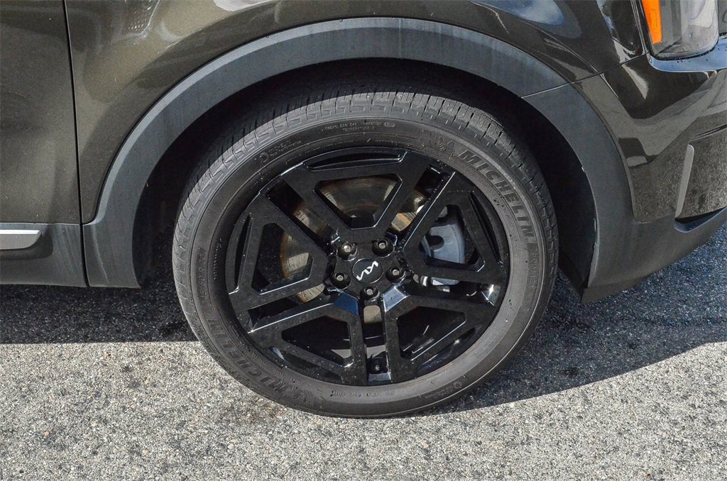 Used 2023 Kia Telluride EX X-Line image 10