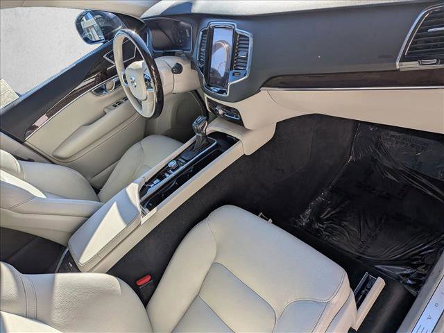 Used 2016 Volvo XC90 T6 Momentum w/ Momentum Plus Package image 24