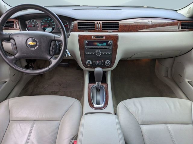 Used 2011 Chevrolet Impala LT w/ Luxury Edition Package image 15