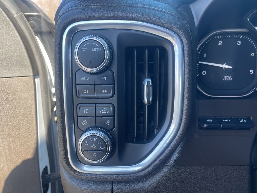 Used 2021 GMC Sierra 3500 Denali w/ Denali Ultimate Package image 37