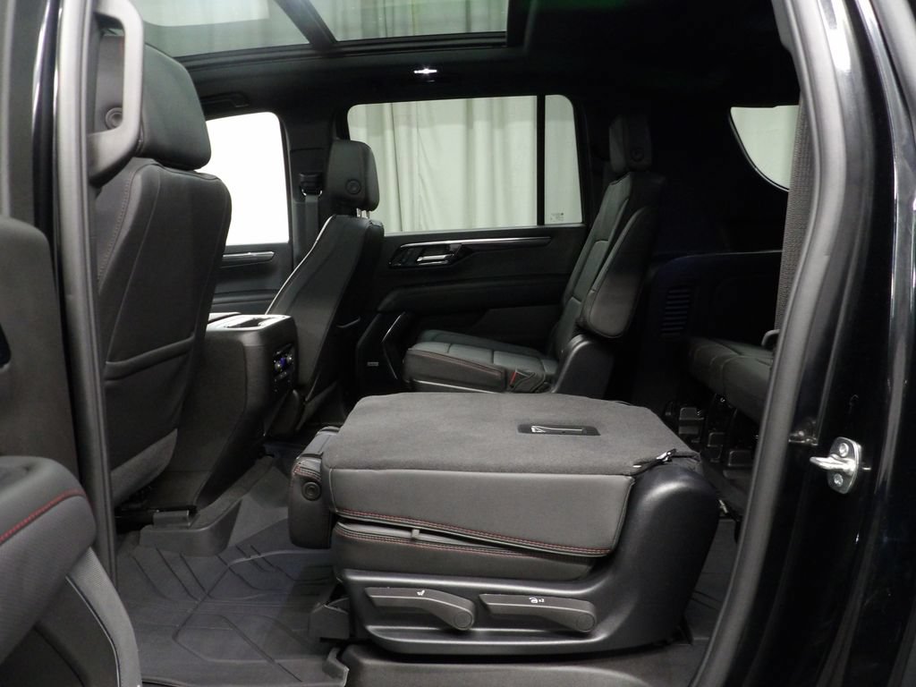 Used 2026 Chevrolet Suburban RST w/ Comfort Package AWD/4WD image 60