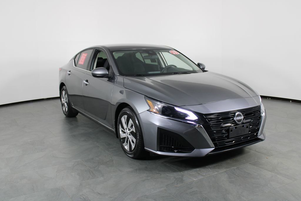 Certified 2023 Nissan Altima 2.5 S FWD image 13