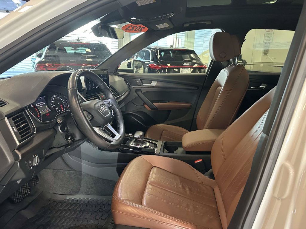 Used 2023 Audi Q5 2.0T Premium w/ Convenience Package AWD/4WD image 17