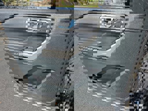 Certified 2024 Ford Explorer XLT image 20