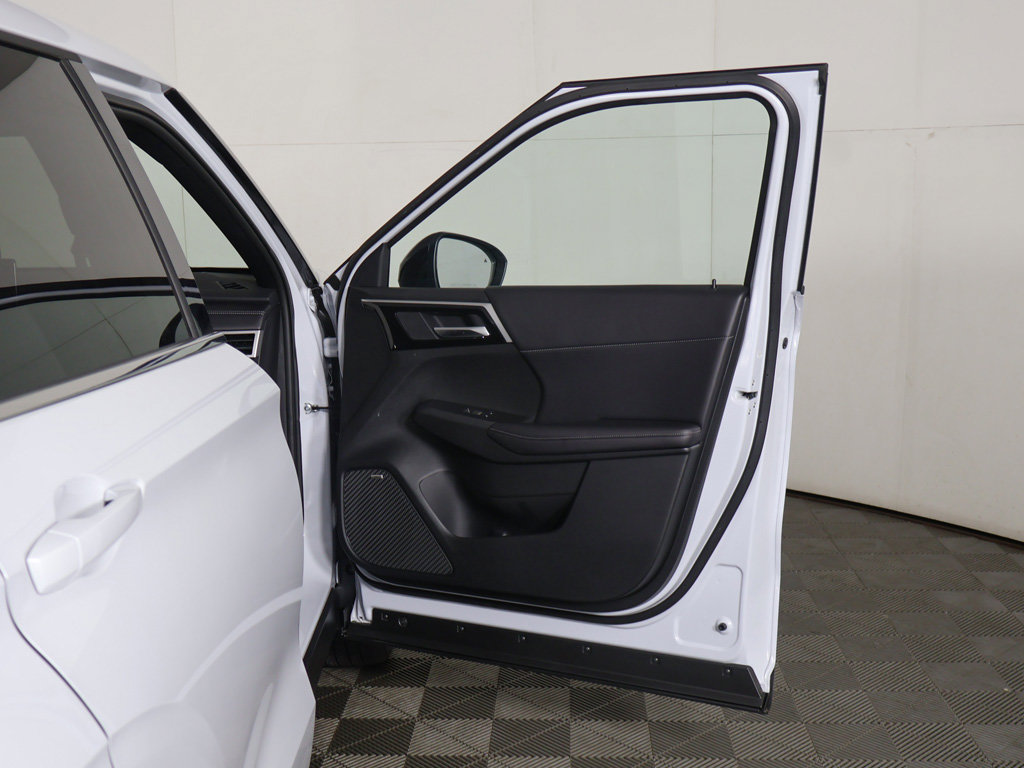 New 2026 Mitsubishi Outlander LE FWD image 21