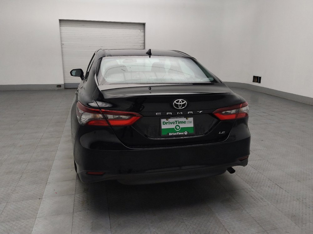 Used 2022 Toyota Camry LE image 6