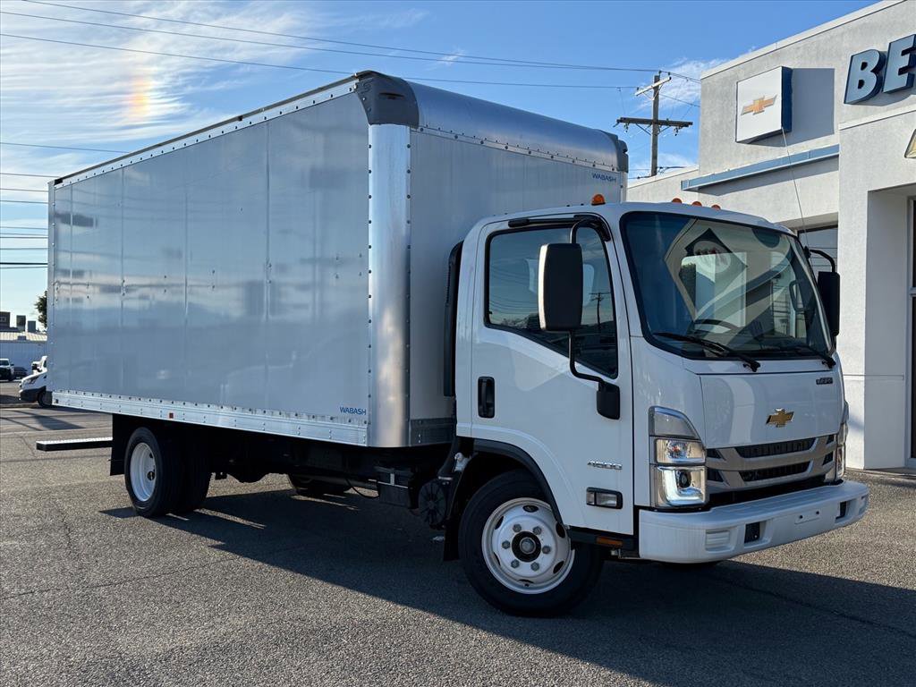 Used 2024 Chevrolet Low Cab Forward RWD image 1