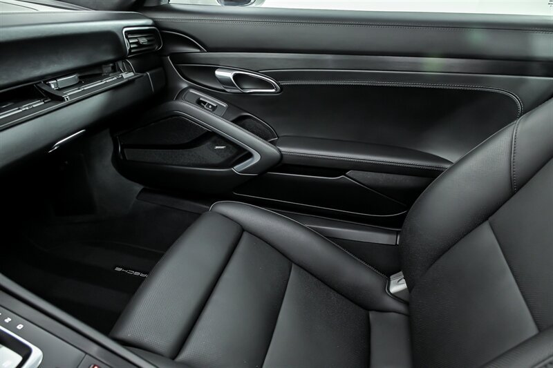 Used 2018 Porsche 911 GT3 RS image 35