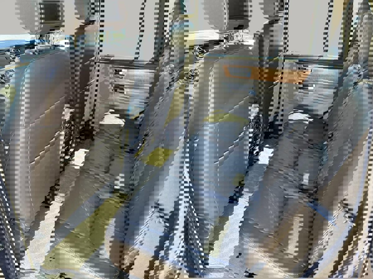 Used 2014 Land Rover LR4 HSE LUX image 15