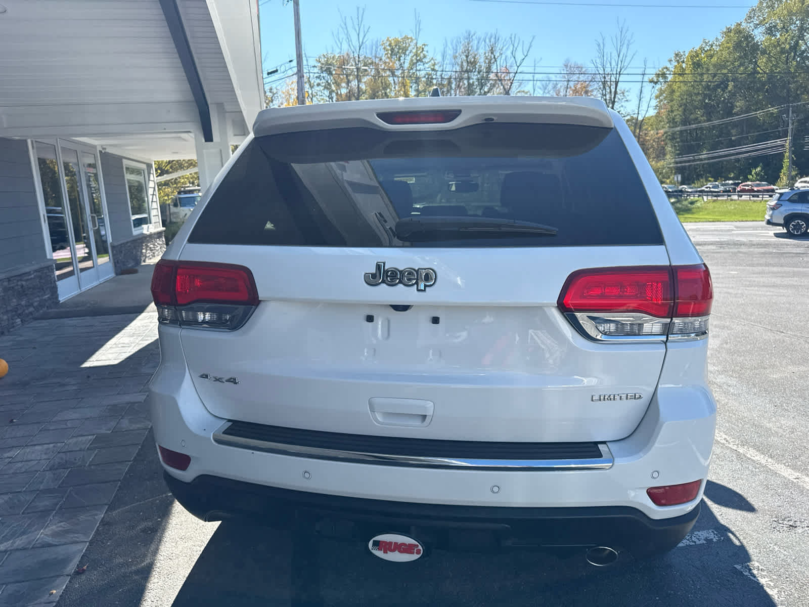Used 2019 Jeep Grand Cherokee Limited w/ Trailer Tow Group IV AWD/4WD image 4