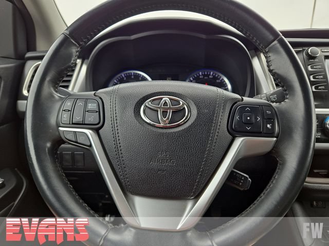 Used 2016 Toyota Highlander XLE AWD/4WD image 14