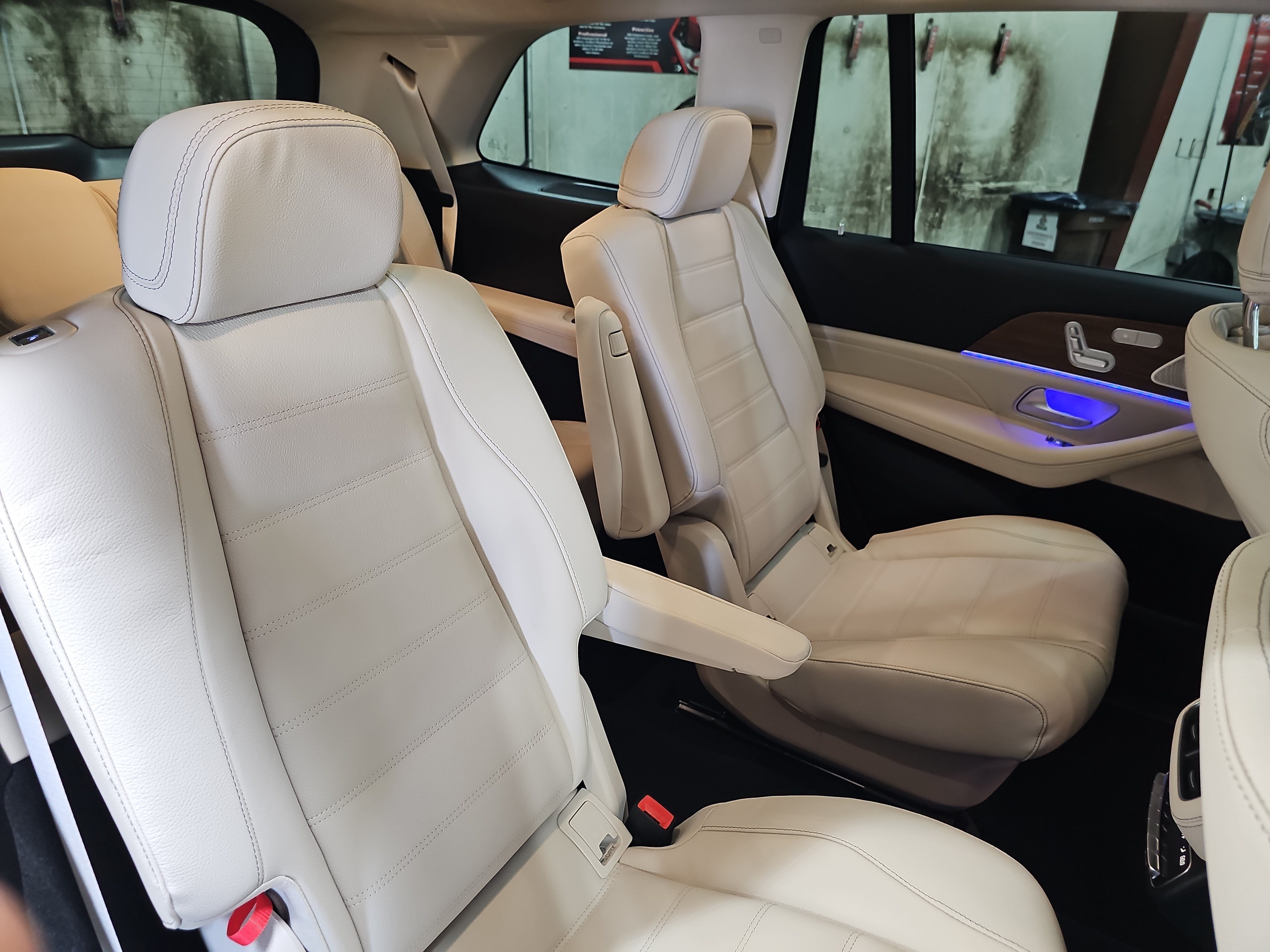 New 2026 Mercedes-Benz GLS 450 4MATIC image 12