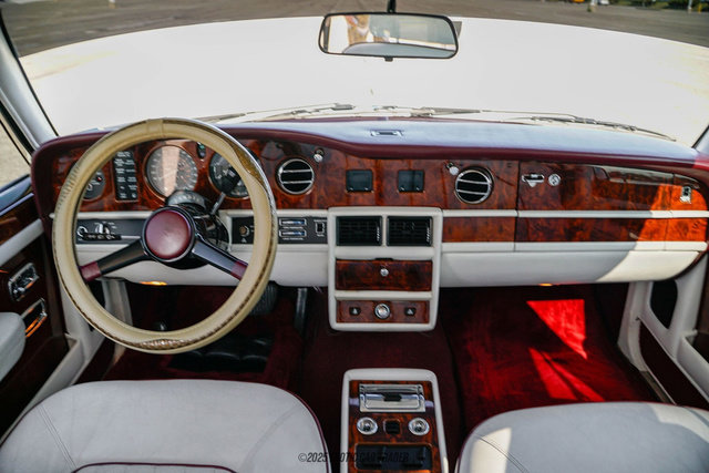 Used 1989 Rolls-Royce Silver Spirit image 25