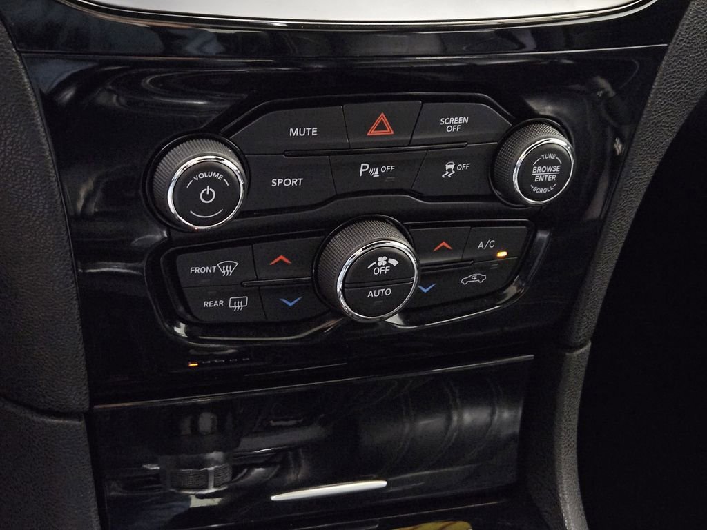 Used 2023 Chrysler 300 S image 17