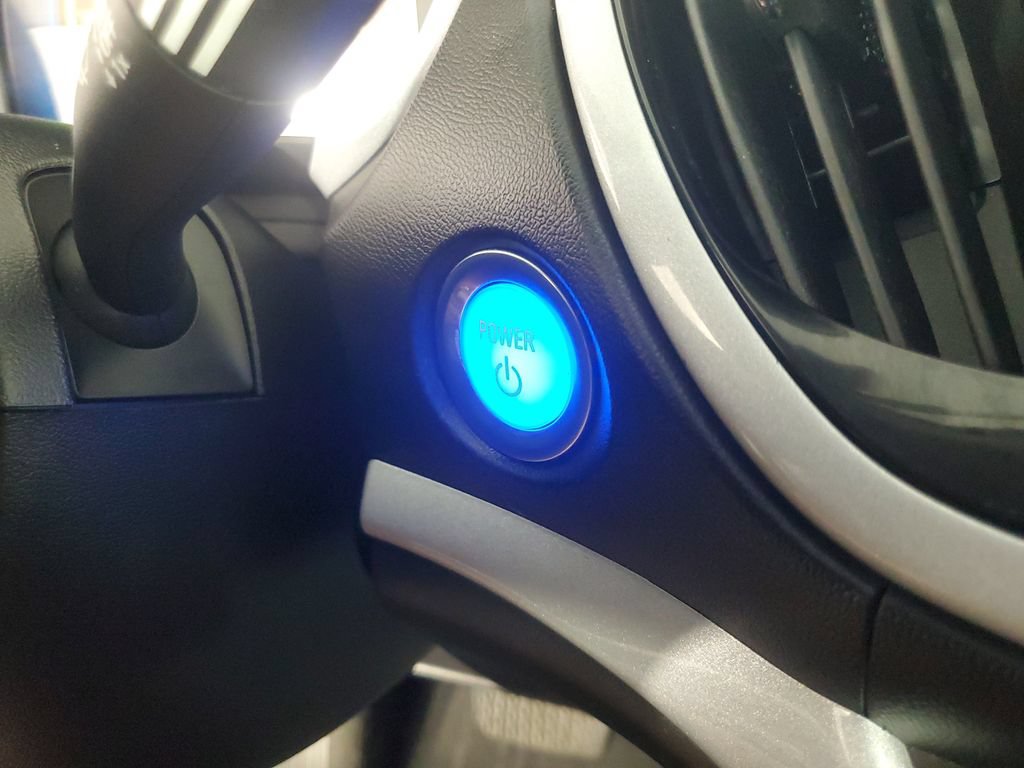 Used 2018 Chevrolet Volt LT w/ Comfort Package FWD image 23