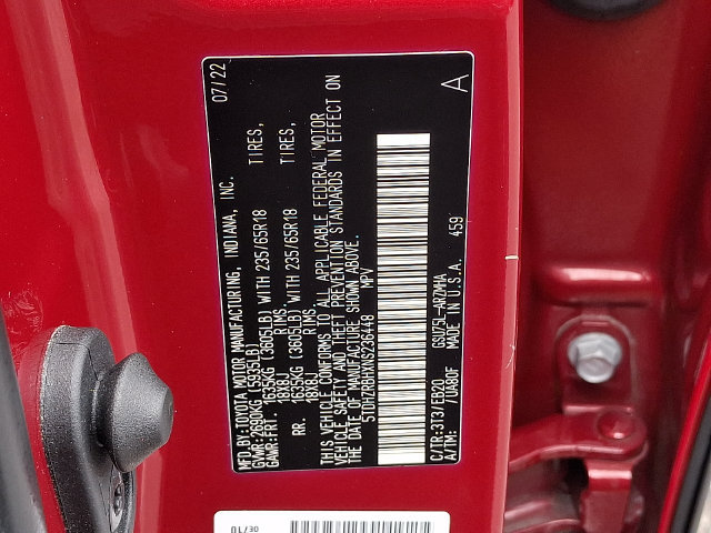 Used 2022 Toyota Highlander XLE AWD/4WD image 17