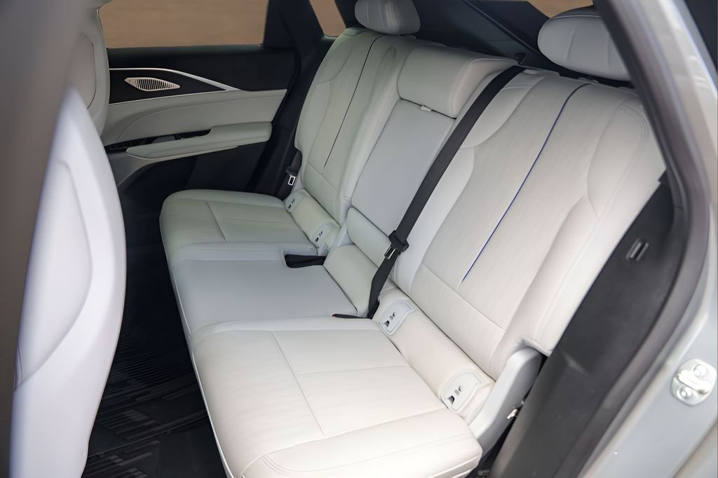 Certified 2025 Cadillac Lyriq Sport AWD/4WD image 23