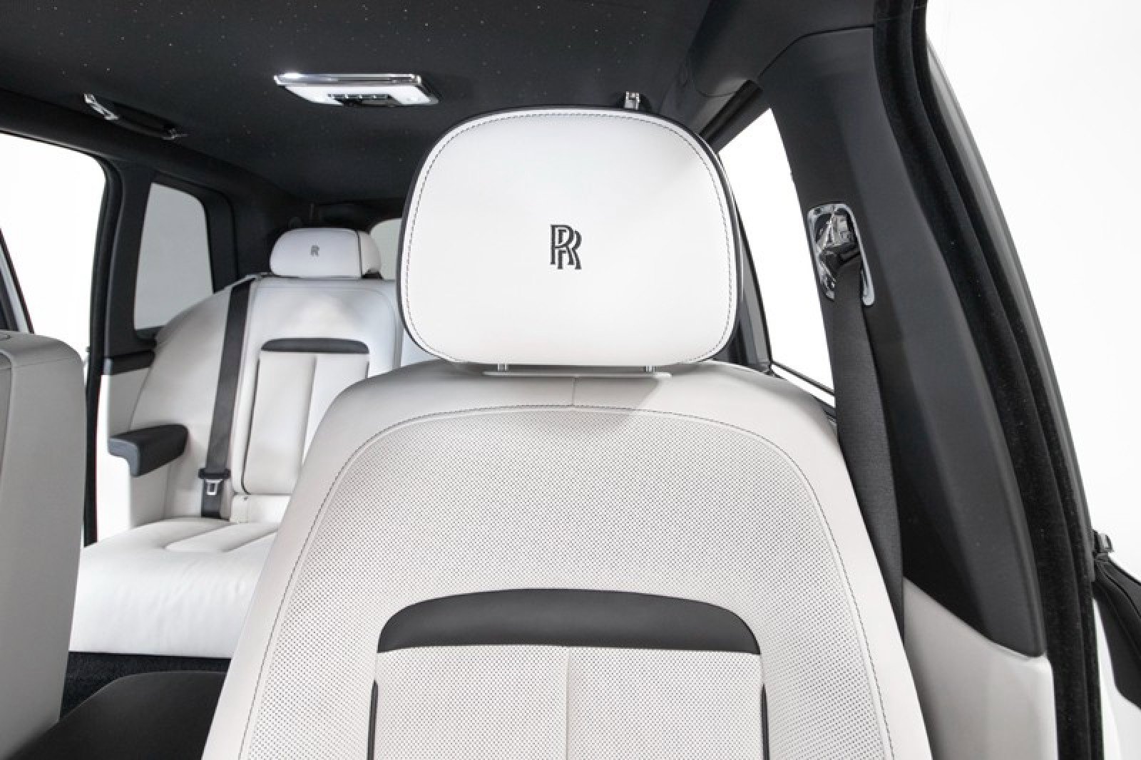 Used 2020 Rolls-Royce Cullinan image 4
