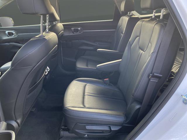 Certified 2022 Kia Sorento SX image 36