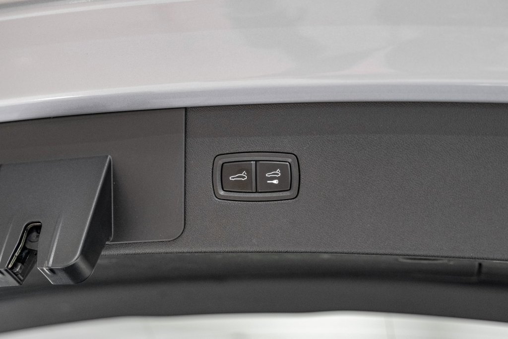 Used 2023 Porsche Cayenne image 50