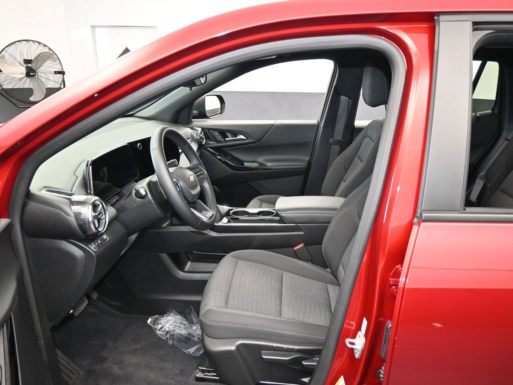 Used 2025 Chevrolet Equinox LT image 11